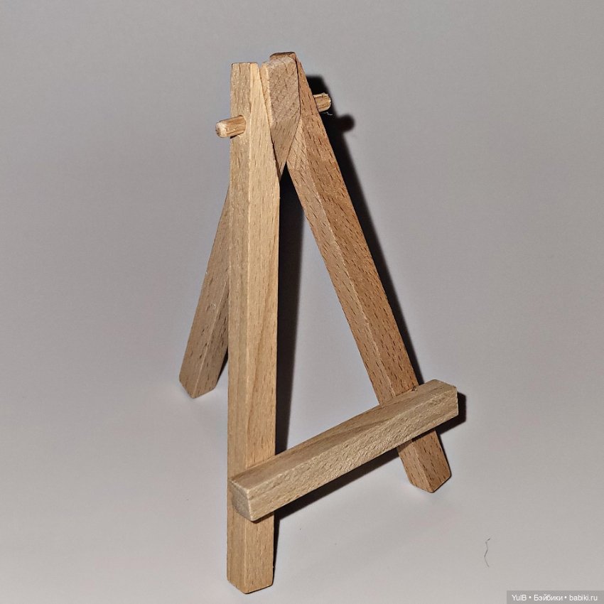 Мольберт для Челси и Томми