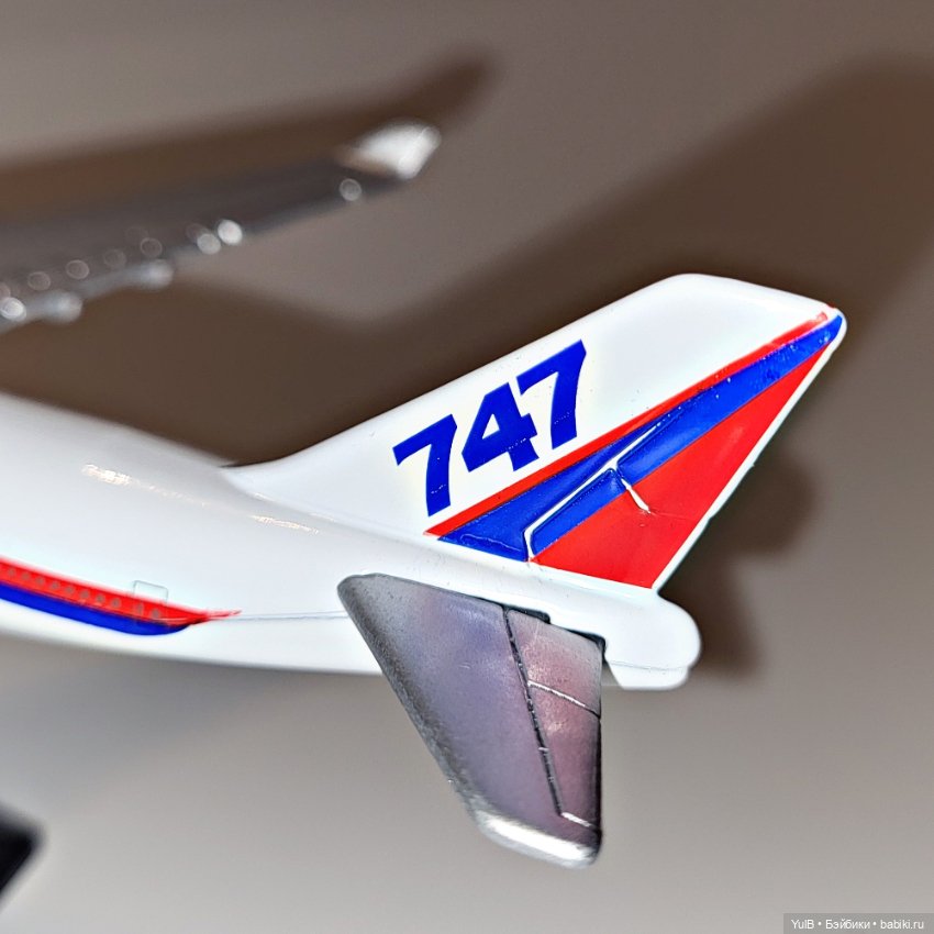 Самолёт и вертолёт от Welly