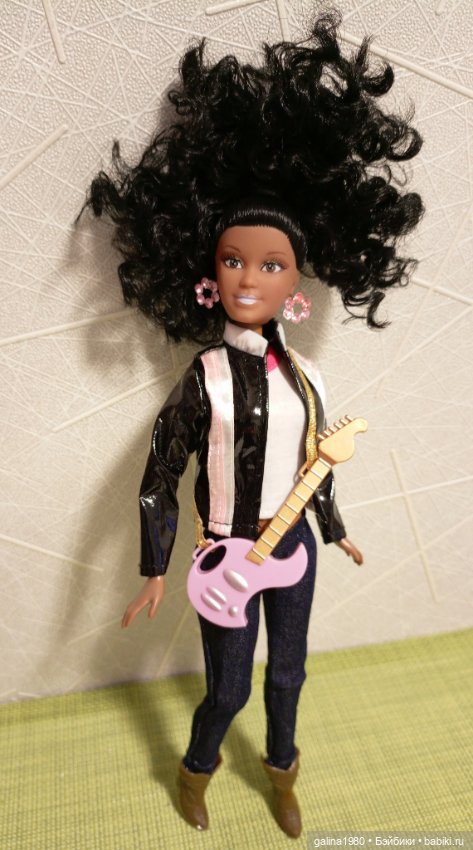 Обзор на куклу Айя - Кудрявая мулатка (фото 4)
