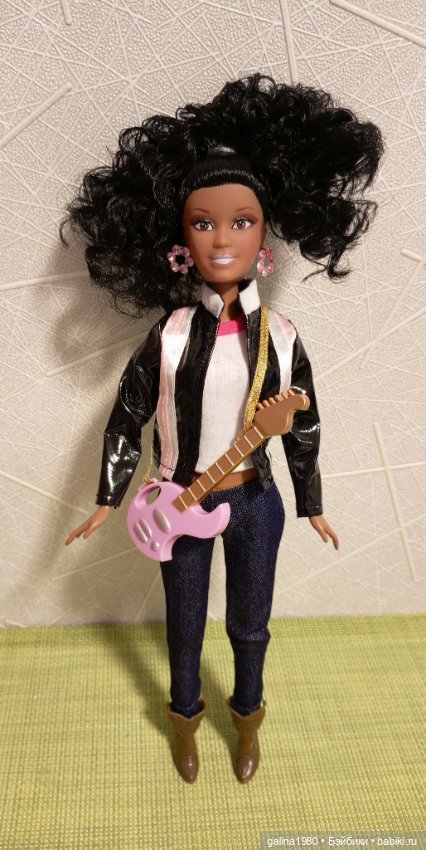 Обзор на куклу Айя - Кудрявая мулатка (фото 3)