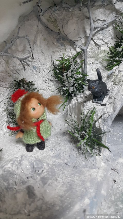 Приключения Маруси в зимнем лесу (авторская куколка Анны Черниковой) (фото 3)