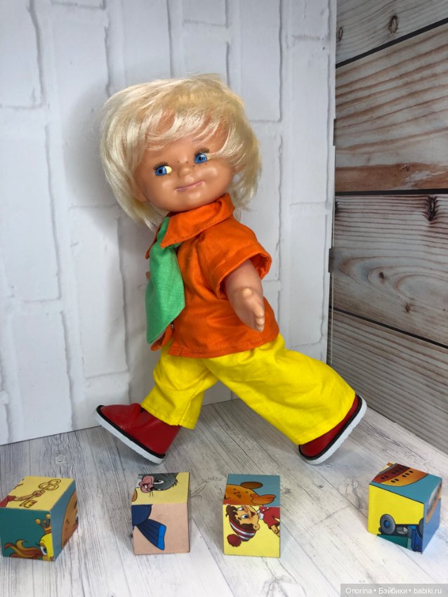 Новогодний карнавал - Антошка