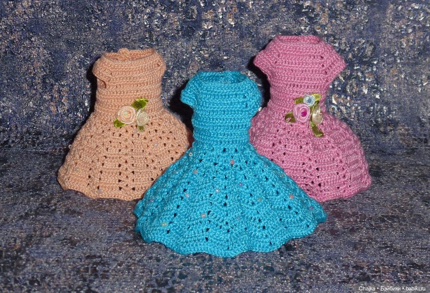 Вязаное платье на кукол Хейди Плюсчок 22 см - Heidi Plusczok 22 см (фото 3)