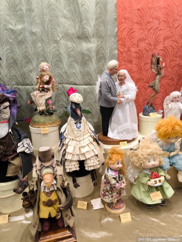 Третья часть обзора зимнего бала на Тишинке (фото 8)