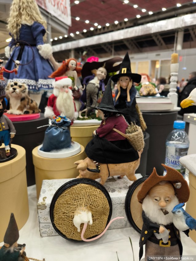 Третья часть обзора зимнего бала на Тишинке