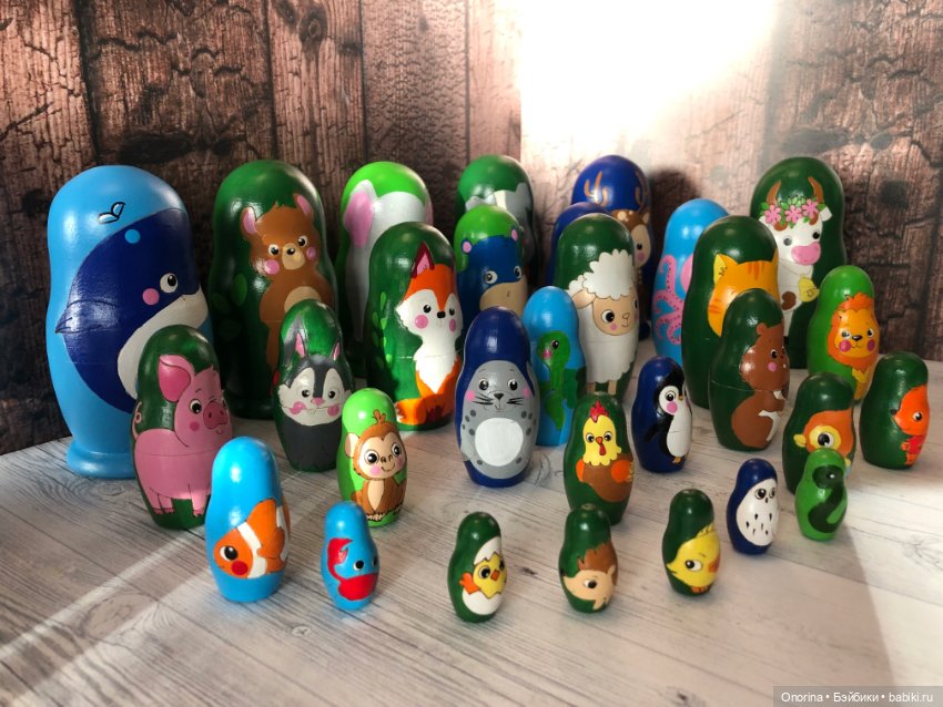 Дуйте в дудки, бейте в ложки В гости к нам пришли матрешки
