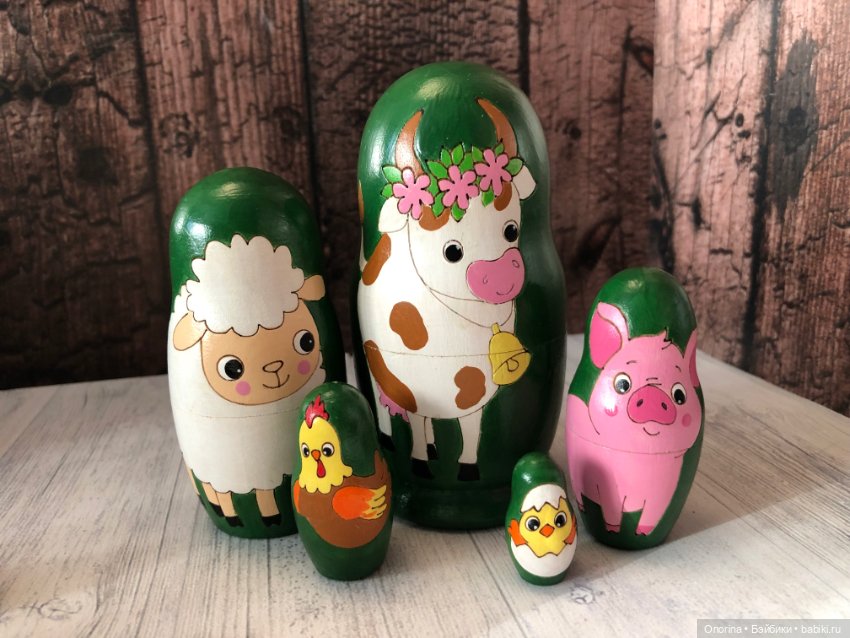 Дуйте в дудки, бейте в ложки В гости к нам пришли матрешки