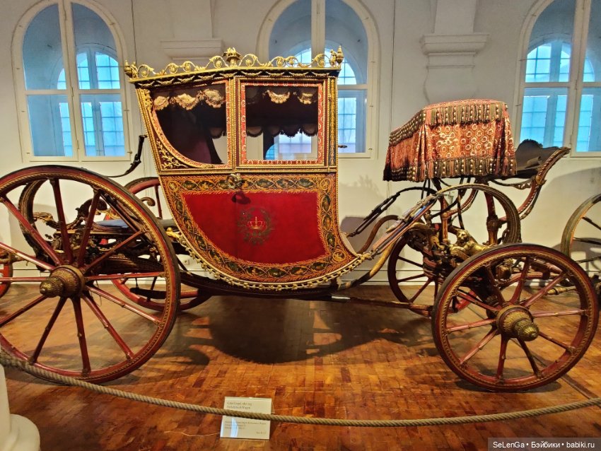 Нимфенбург: коллекция фарфоровых фигурок и музей карет