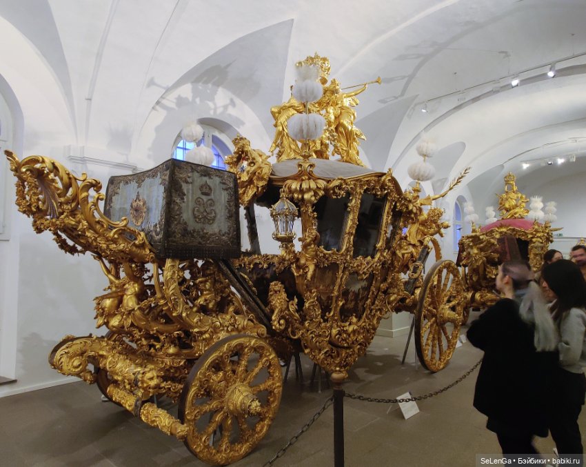 Нимфенбург: коллекция фарфоровых фигурок и музей карет