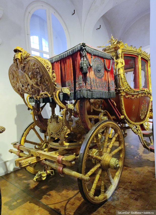 Нимфенбург: коллекция фарфоровых фигурок и музей карет