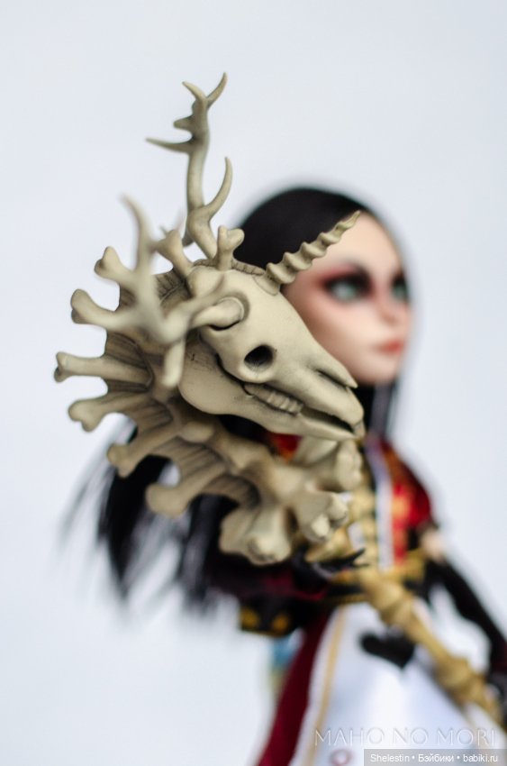 Алиса в королевском наряде( Madness Returns) Арт проект: Алиса, сквозь зеркала (фото 4)