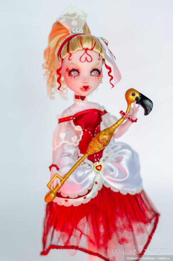 Алиса в королевском наряде Арт проект: Алиса, сквозь зеркала (фото 8)