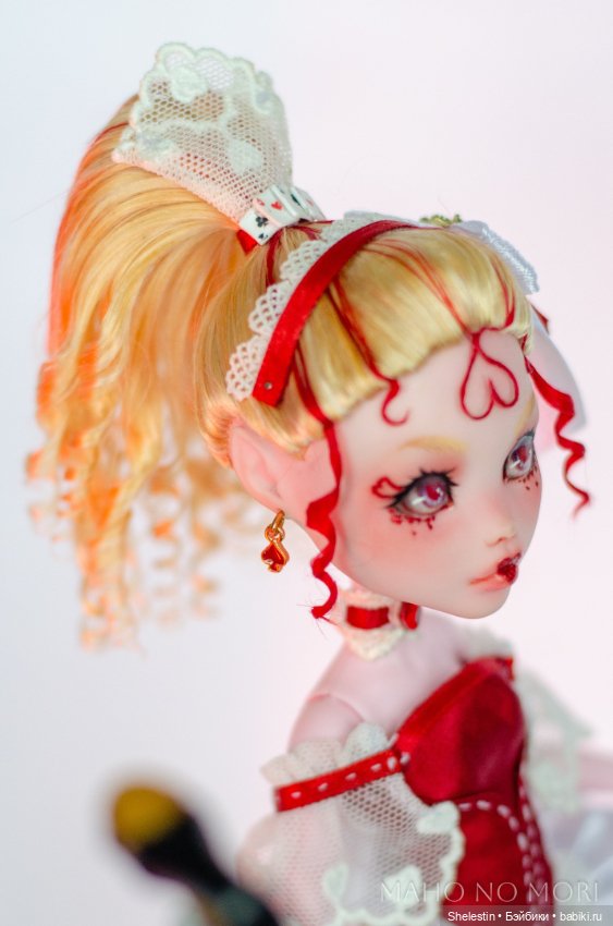 Алиса в королевском наряде Арт проект: Алиса, сквозь зеркала (фото 7)