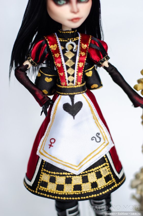 Алиса в королевском наряде( Madness Returns) Арт проект: Алиса, сквозь зеркала (фото 6)