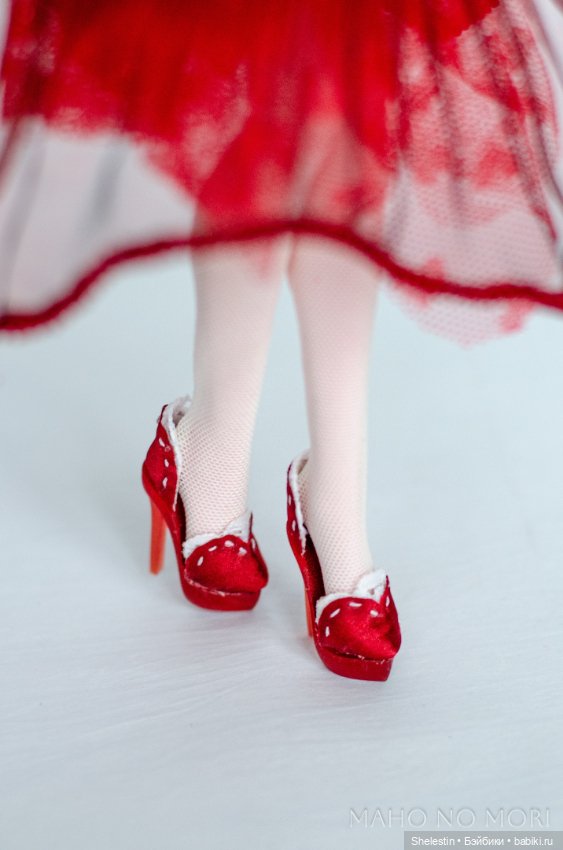 Алиса в королевском наряде Арт проект: Алиса, сквозь зеркала (фото 9)