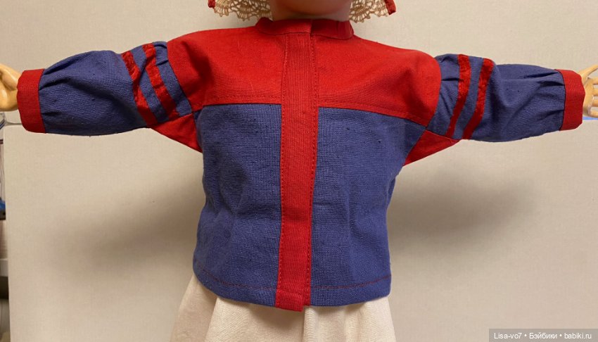 Кукольный костюм в русском стиле по антикварному примеру