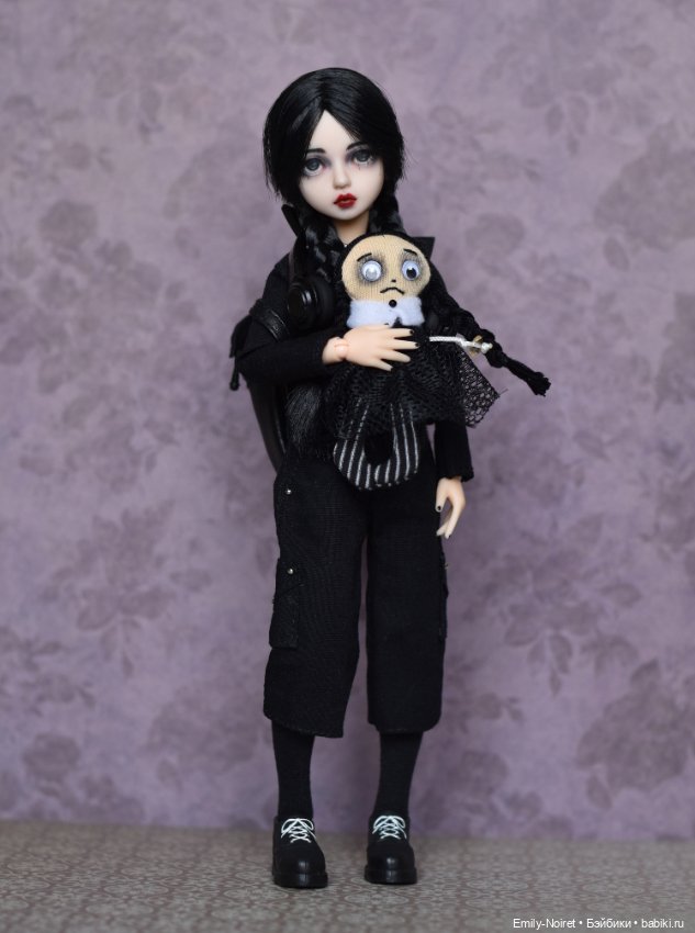 Кукла для Уэнсдей — ООАК и репейнт игровых кукол: Bratz