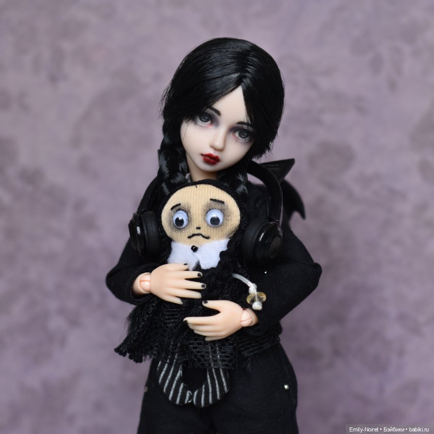 Кукла для Уэнсдей — ООАК и репейнт игровых кукол: Bratz (фото 2)