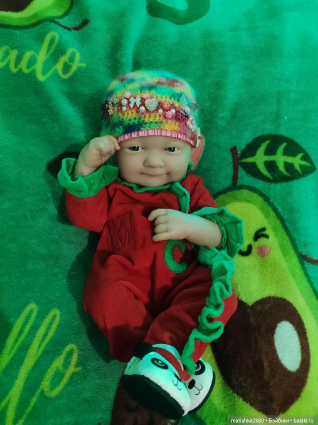 Новые шапки на кукол Блайз