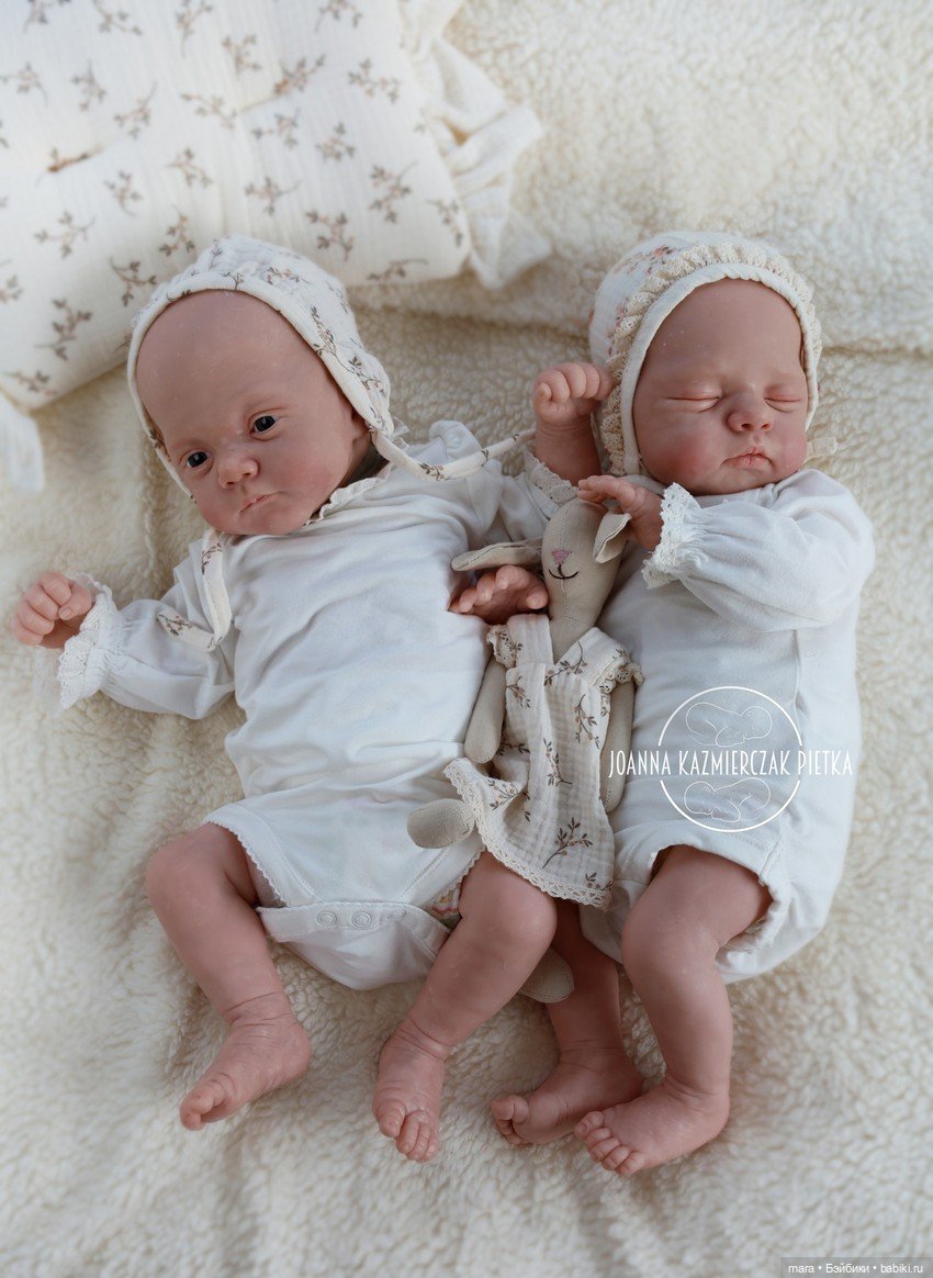 Двойняшки Lily and Irys от скульптора Joanna Kazmierczak-Pietka