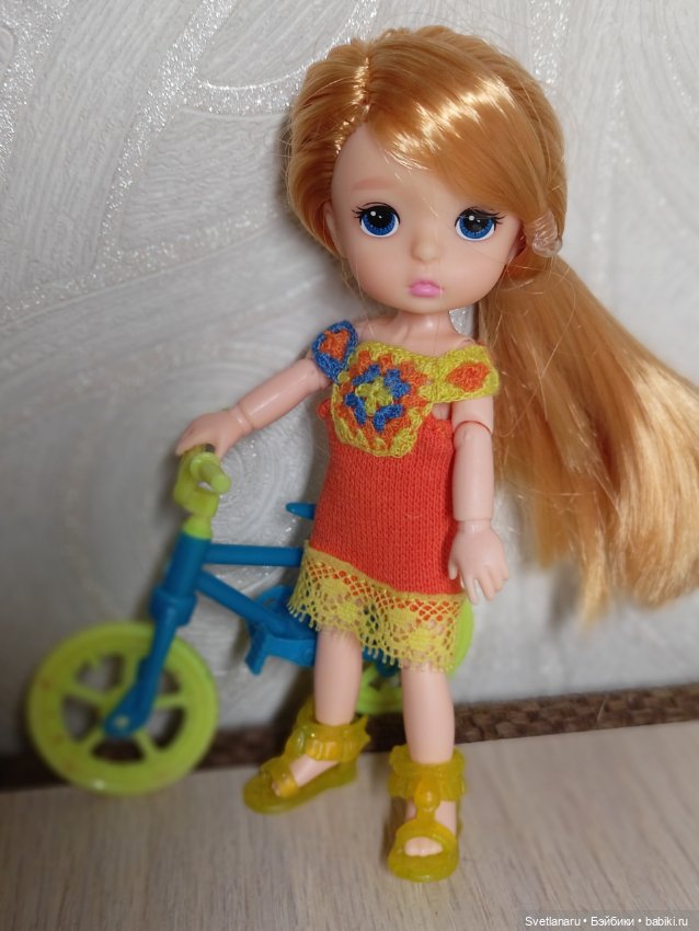 Бабушкин квадрат в кукольной одежде