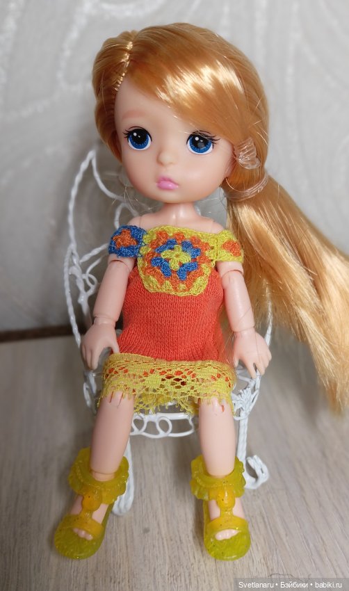 Бабушкин квадрат в кукольной одежде (фото 4)