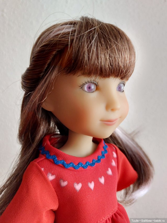 Бэйли Руби Рэд - вампир — Куклы Ruby Red (Руби Ред) Fashion Friends: Siblies