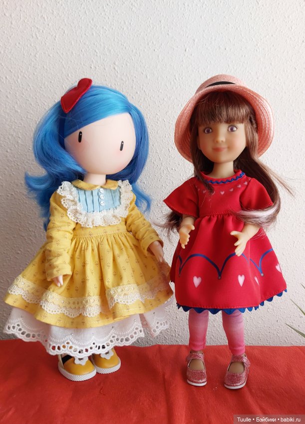 Бэйли Руби Рэд - вампир — Куклы Ruby Red (Руби Ред) Fashion Friends: Siblies