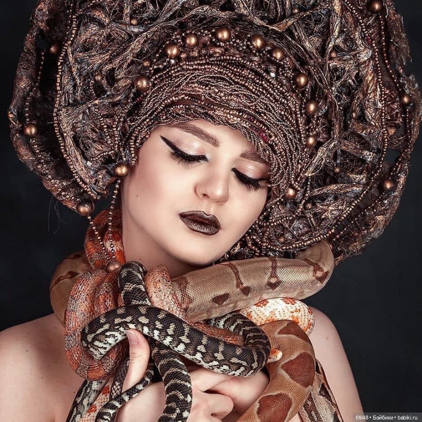 Умопомрачительной красоты кокошники Ольги Пашкиной