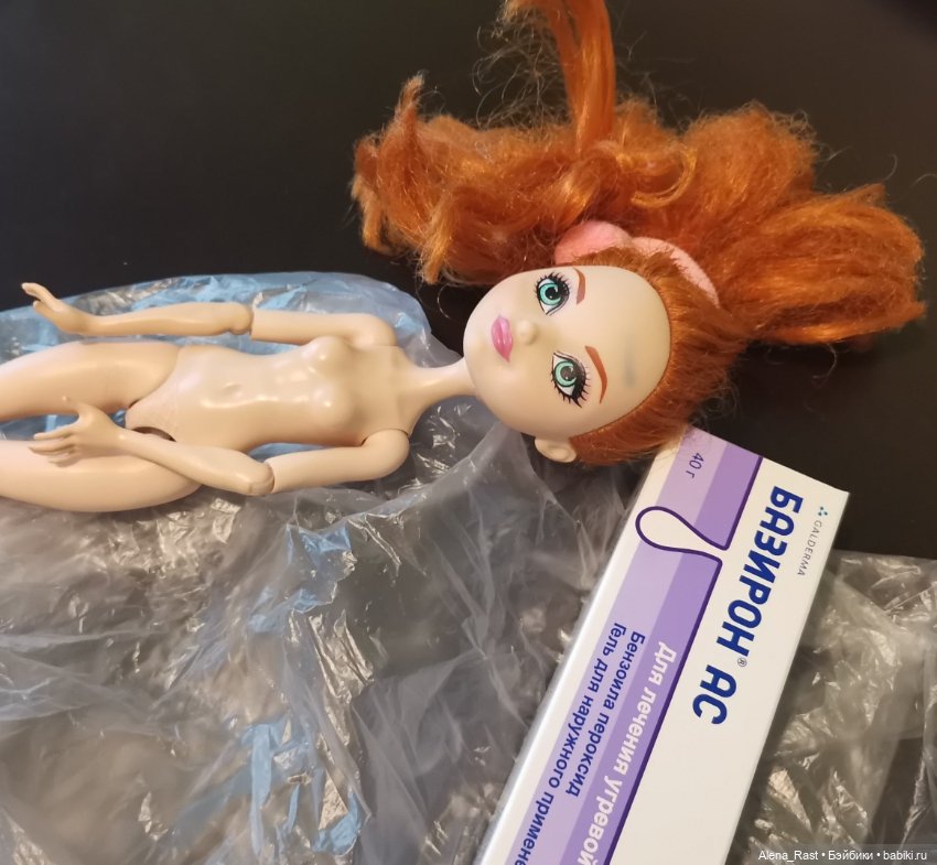 Убираем шариковую ручку с куклы (фото 5)