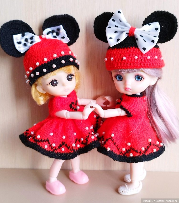 Ходят подружки парами — Одежда и обувь для кукол своими руками: фото
