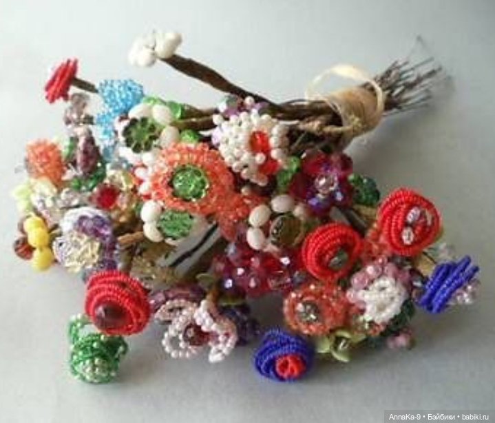 Модные французские куклы и декор из стекляруса