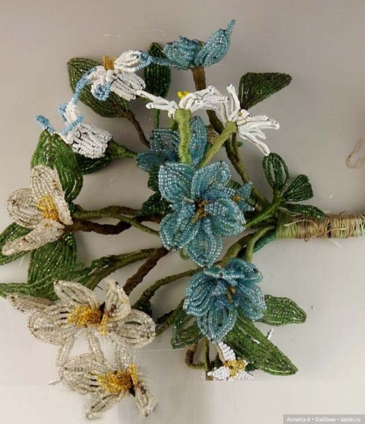 Модные французские куклы и декор из стекляруса (фото 10)