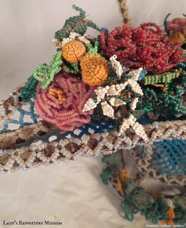 Модные французские куклы и декор из стекляруса (фото 9)