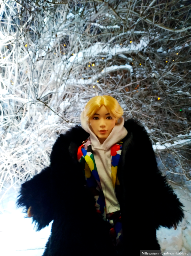 Вечерняя прогулка Сок Чжина