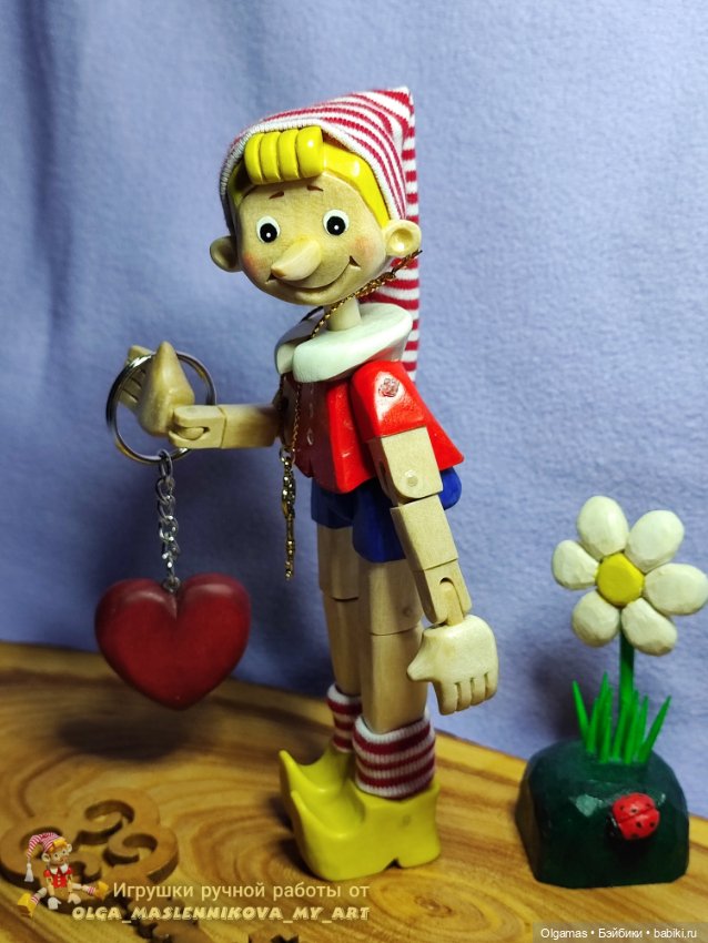 Новогодний Буратино😊 — Авторские игрушки из дерева: резьба (фото 8)