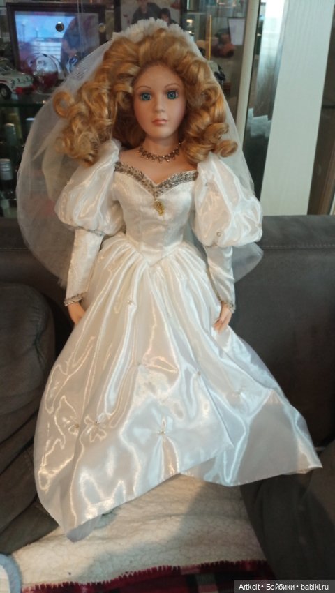 Кукла Court of Dolls Michelle (фото 2)