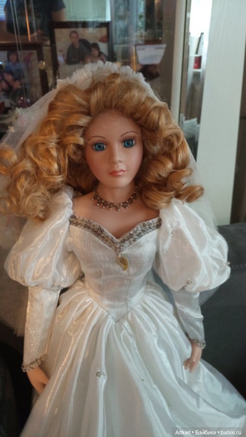 Кукла Court of Dolls Michelle (фото 8)