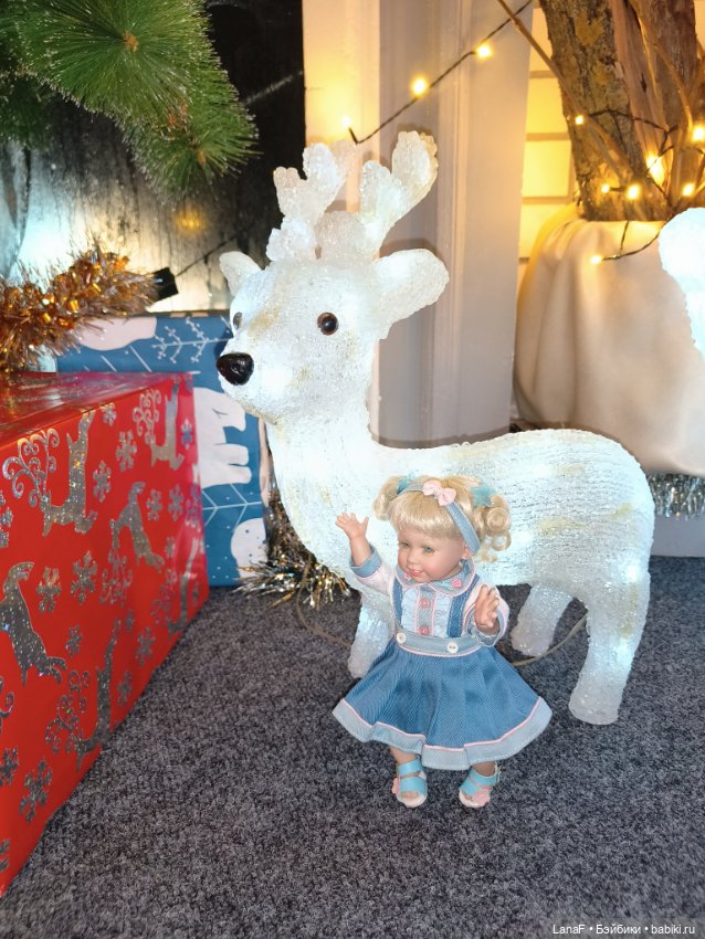 Новогодняя фотосессия с Беллой (адора мини (клубный набор) (фото 9)