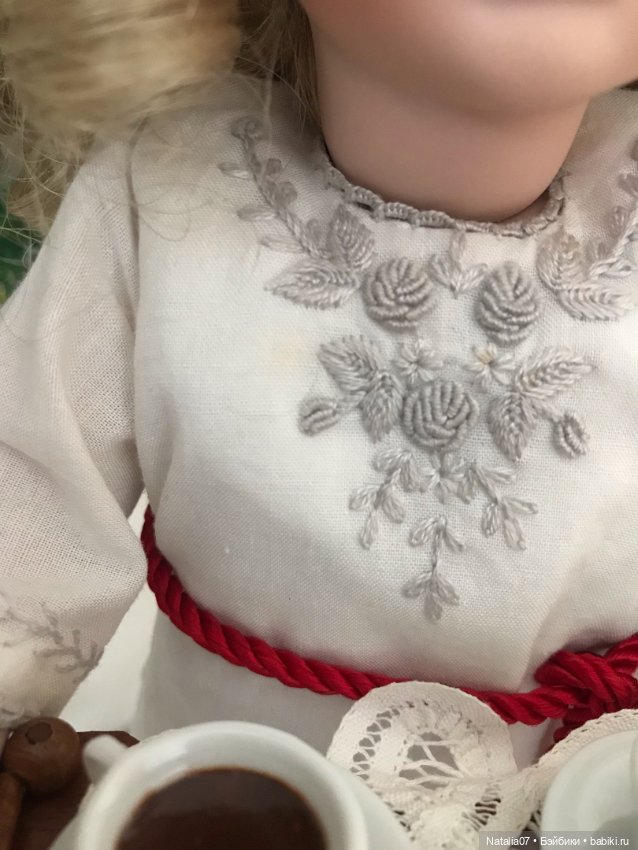 Праздник в Швеции, когда девушки надевают венок со свечами (фото 4)