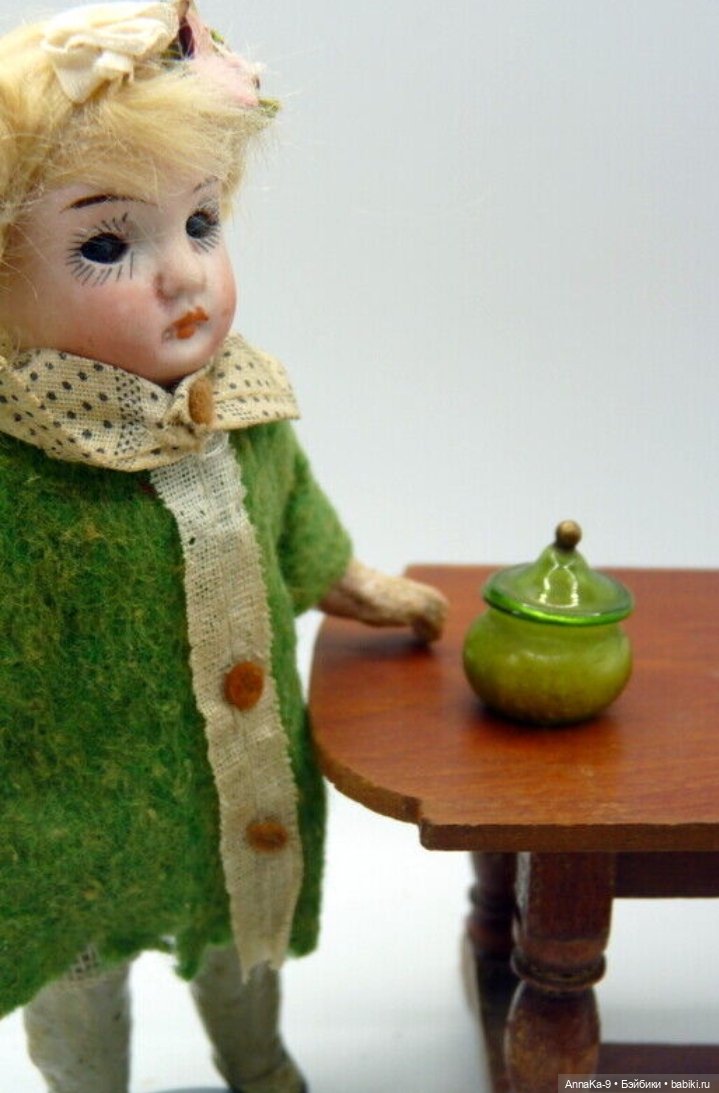 Антикварная кукольная посуда - Зелёное стекло