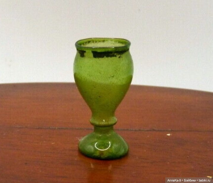 Антикварная кукольная посуда - Зелёное стекло