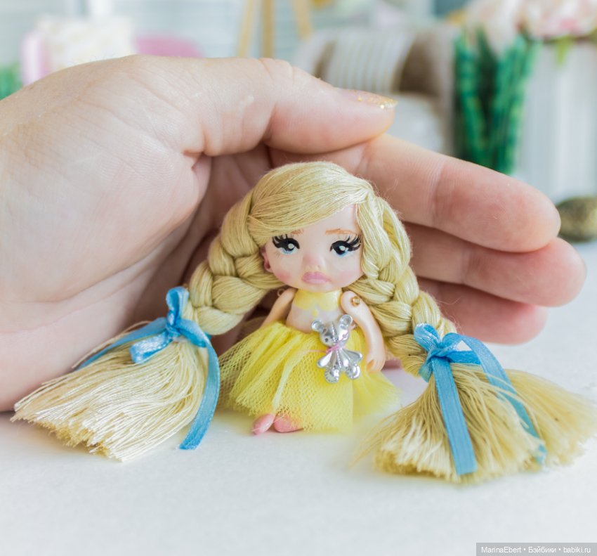 ⭐⭐⭐Кукла - брошь Эмма⭐⭐⭐ — Авторские миниатюрные куклы: лепка (фото 5)