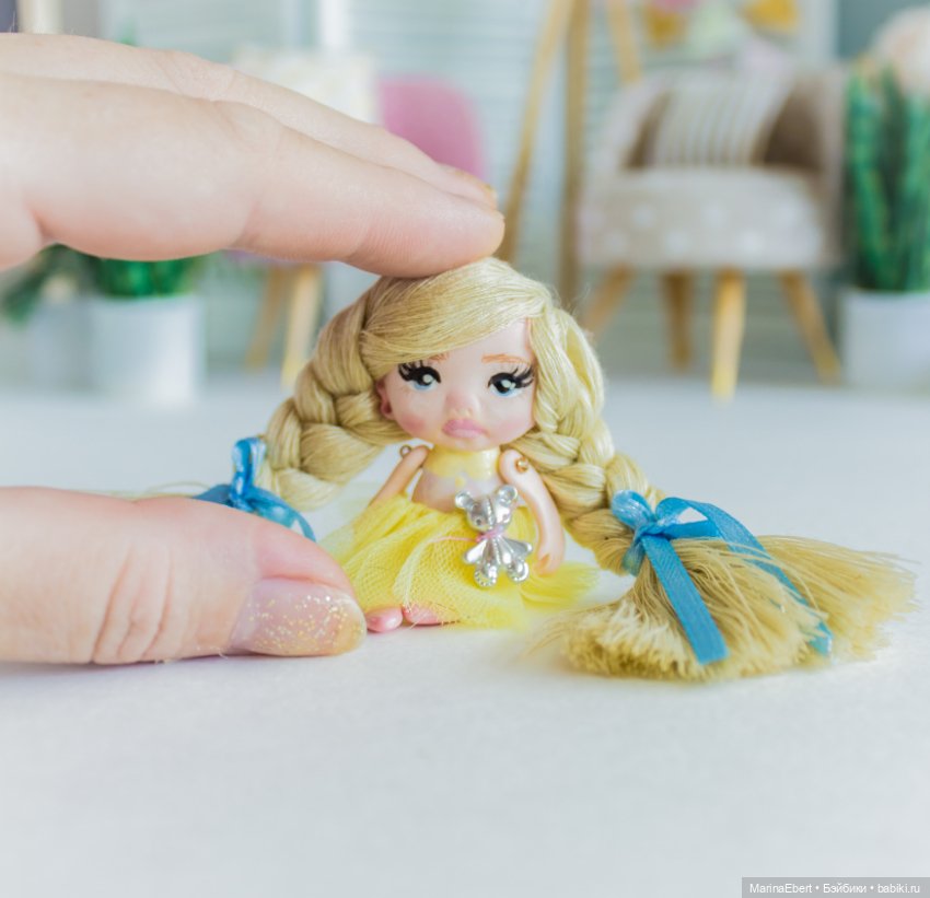 ⭐⭐⭐Кукла - брошь Эмма⭐⭐⭐ — Авторские миниатюрные куклы: лепка (фото 4)