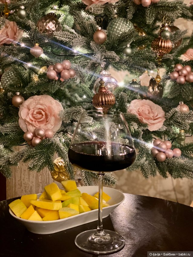 И вот она, нарядная, на праздник к нам пришла