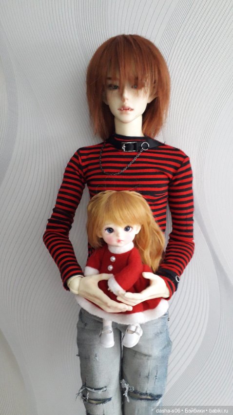 Хэл знакомится с коллективом (фото 8)