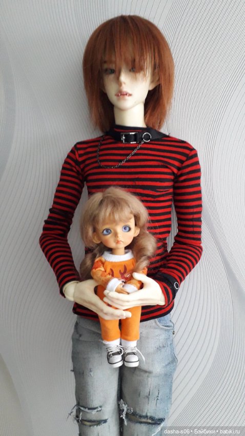 Хэл знакомится с коллективом (фото 9)