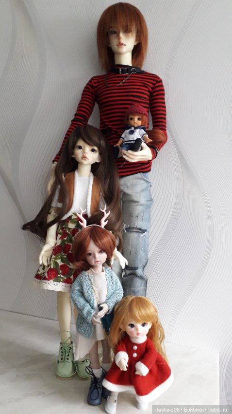 Хэл знакомится с коллективом (фото 7)