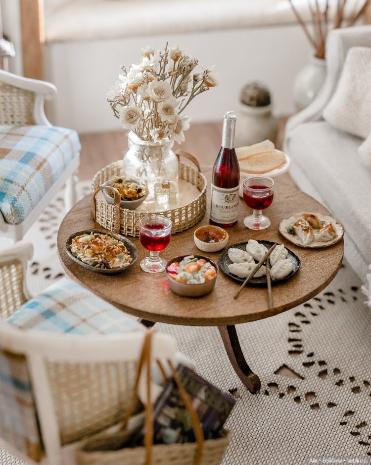 Миниатюрный дом Hillside Manor