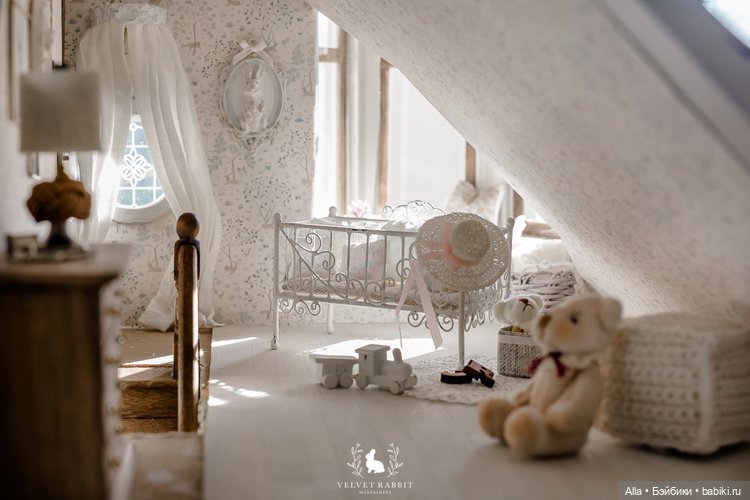 Миниатюрный дом Hillside Manor